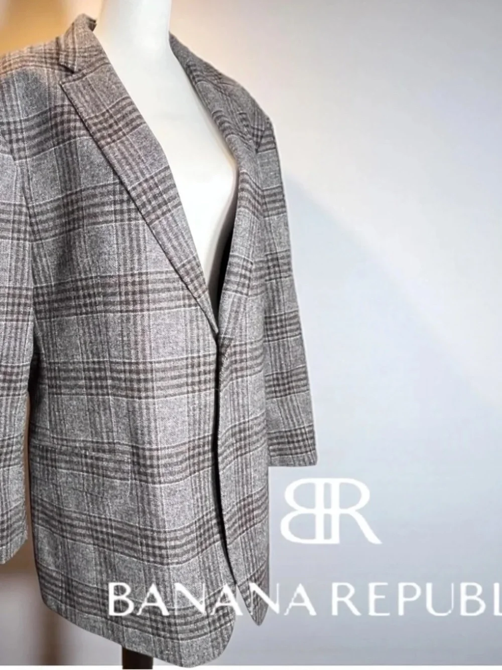 BANANA REPUBLIC Men’s 100% Wool Plaid Blazer | Heritage Gray Check